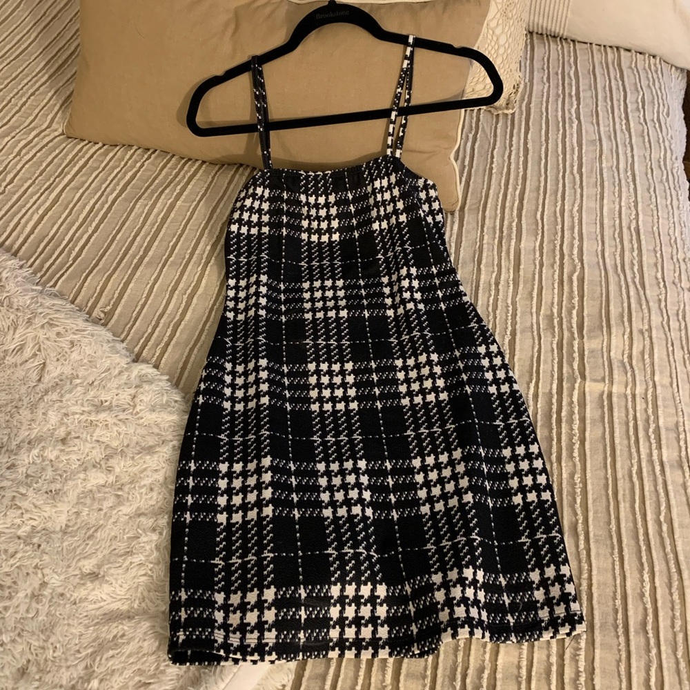 Black and white fitted dress